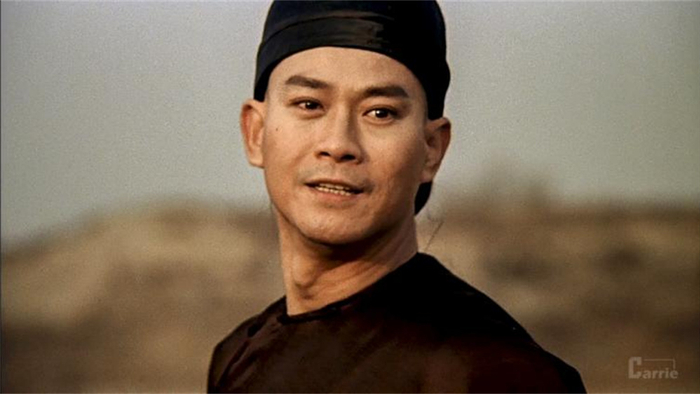 “秋官”虽然参演电影不多，但偶尔出镜还是气场颇强。 