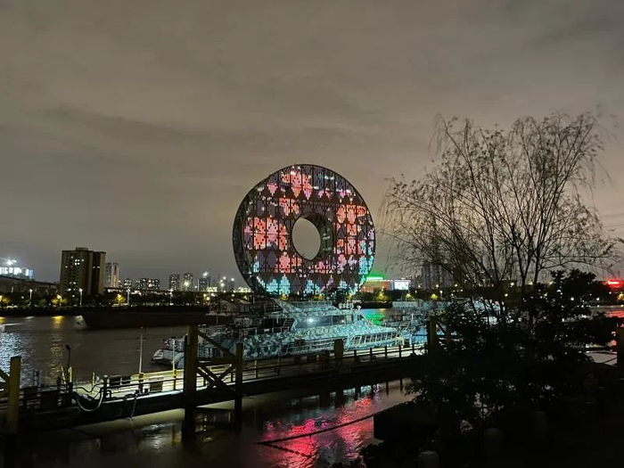 广州圆灯光秀。受访企业供图