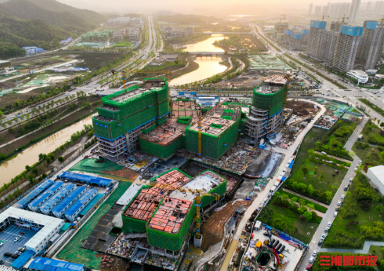 4月7日，长沙市妇幼保健院（河西新院）项目俯瞰图。