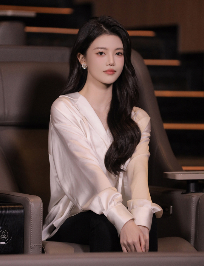 22岁的脸，镜头一扫过去全是胶原蛋白！孙珍妮饰演的小狐狸好纯俏