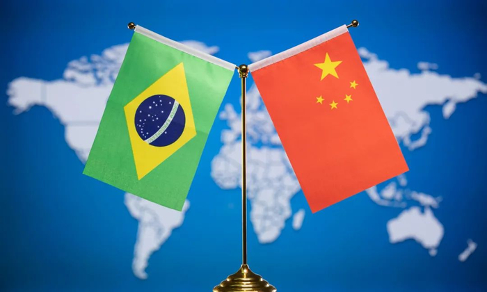 中国与巴西国旗，资料图