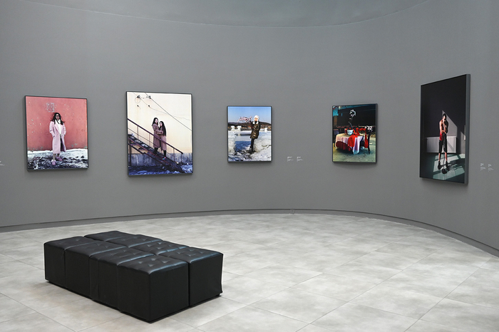 “自我：新纪实摄影”，展览现场