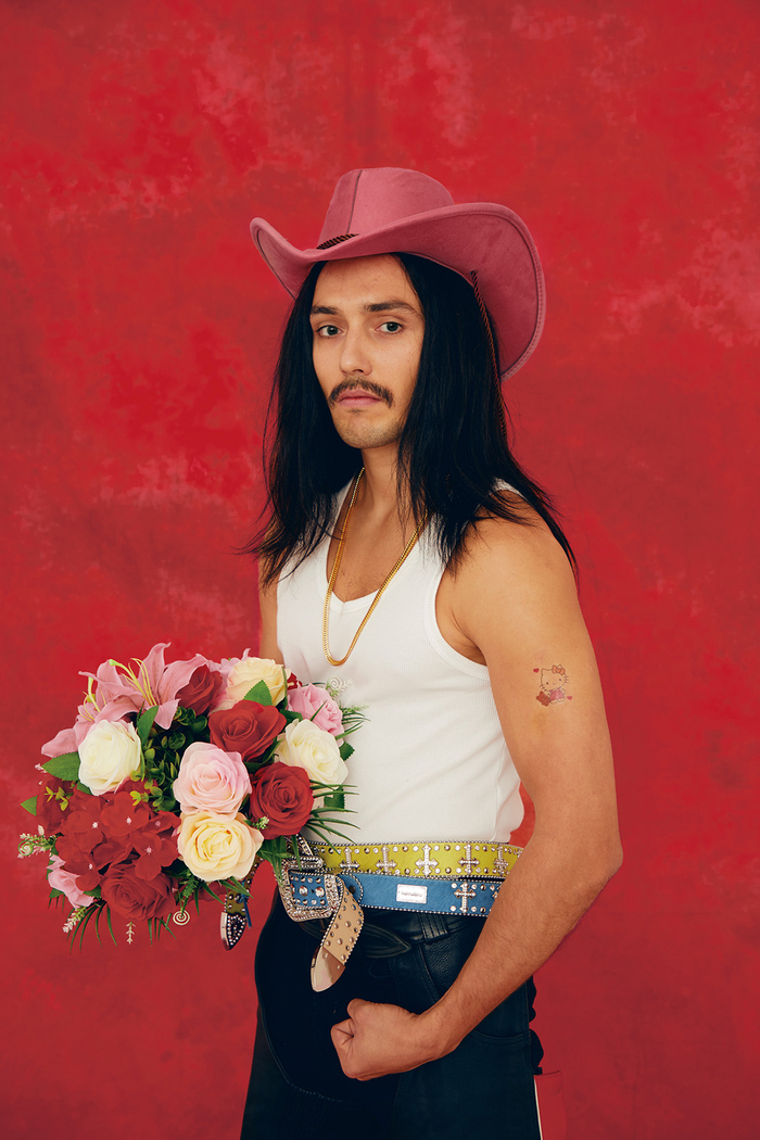 新疆时尚指南，2019©马海伦，图片由摄影师与高台当代艺术中心提供