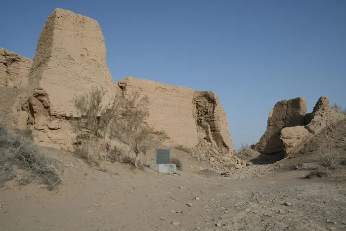 　▲黑水国遗址。（图片来源：张掖市旅游局）