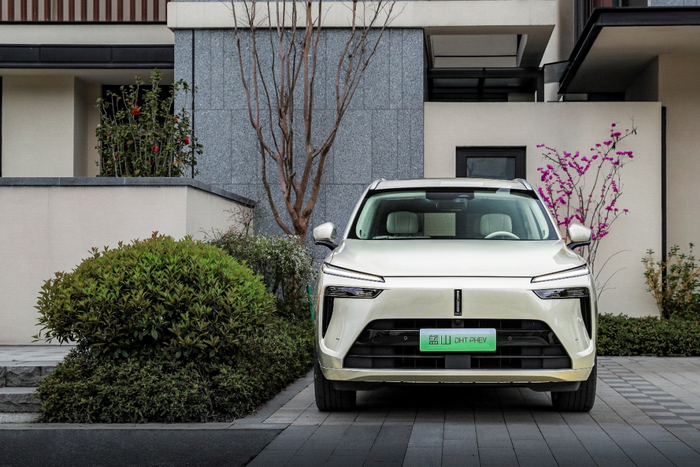 新物种入局，六座SUV市场如何改写？