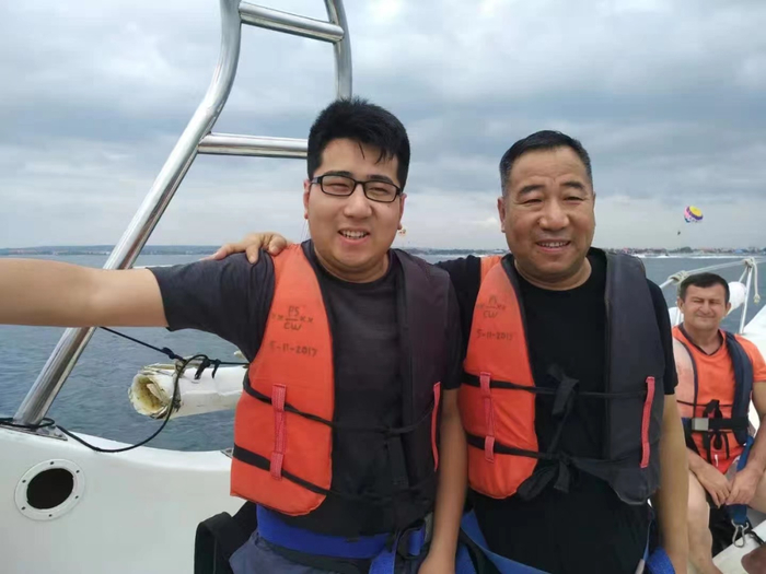 图左为赵德裕、图右为赵圣华