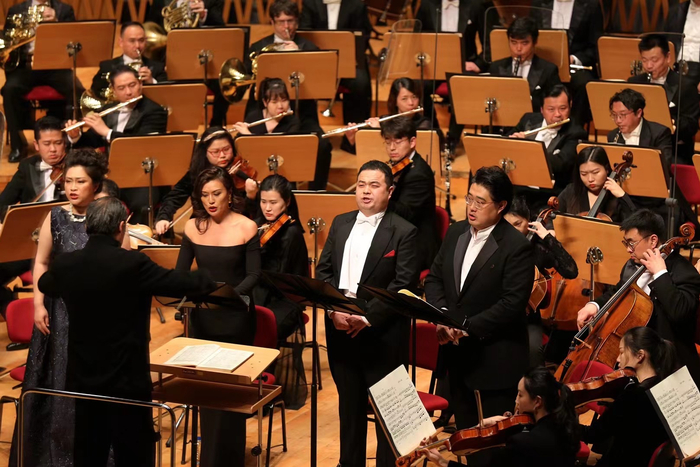 于冠群、朱慧玲、夏侯金旭、沈洋直面指挥。