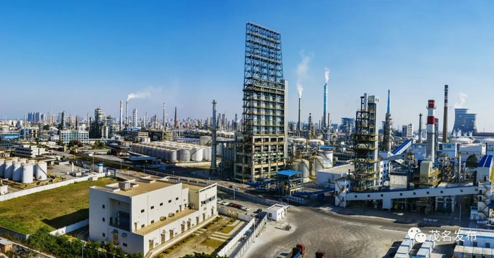 茂南石化工业园形成规模集群效应。