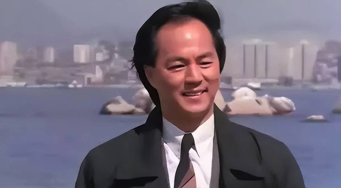 从香港第一大侠,再到众叛亲离,狄龙的人生比电影还精彩!