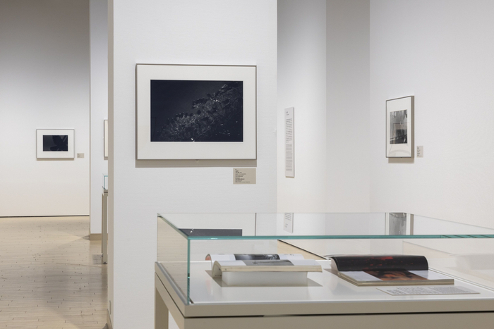 “深濑昌久 1961-1991 回顾展”展览现场，2022年©Tokyo Photographic Art Museum