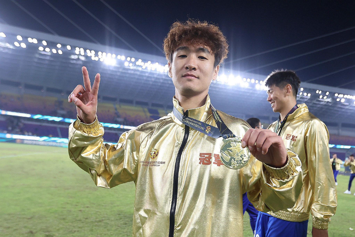 韦世豪加盟武汉三镇。