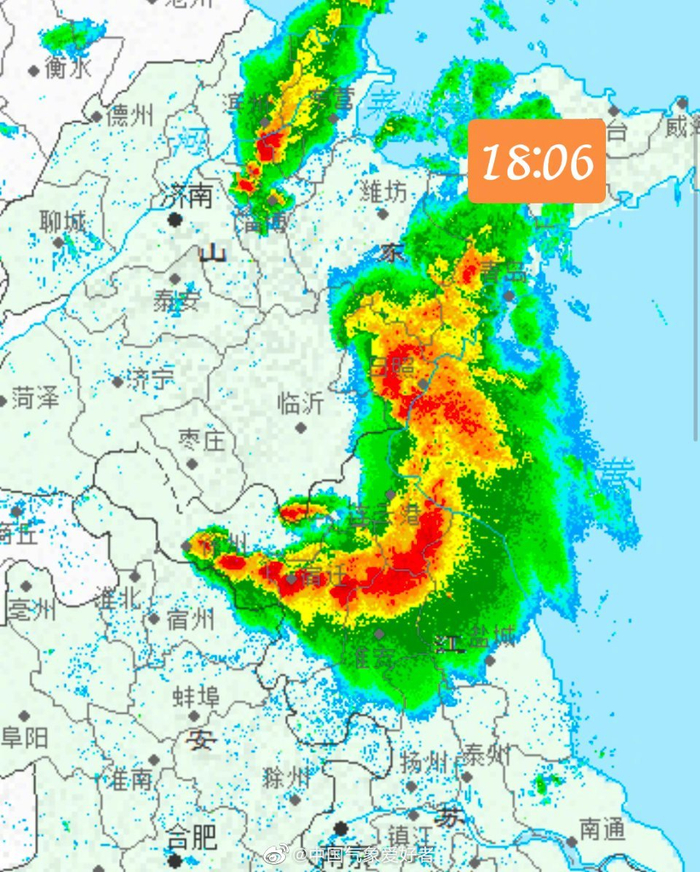 江苏的“月牙形”雷暴云团已经扫过几乎整个苏北地区……|月牙形|云团|雷暴_新浪新闻
