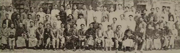 1925年春，林风眠在北京举行北京艺术大会