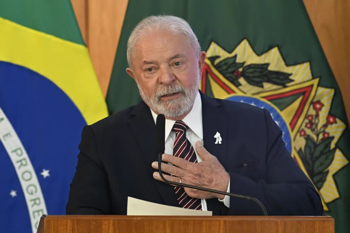 当地时间4月10日，卢拉在执政满100天之际召集多名部长举行会议 图自澎湃影像