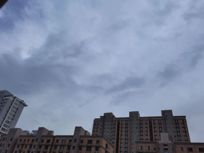 4月15日下午3时许，摄于石家庄裕华区（河北新闻网）