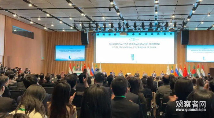 4月13日，卢拉在金砖国家新开发银行总部发表讲话