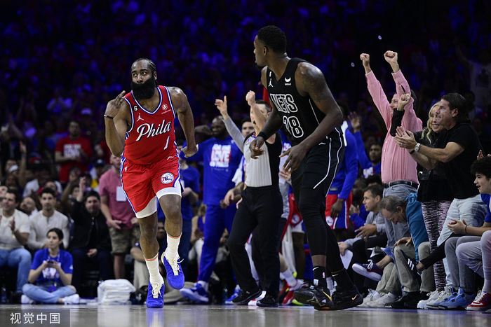 哈登本场命中7记三分。