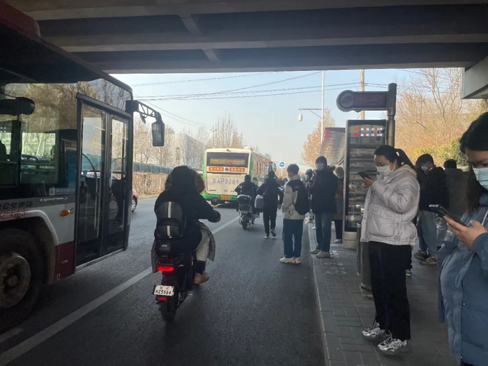 “北漂”记录下的北京早通勤