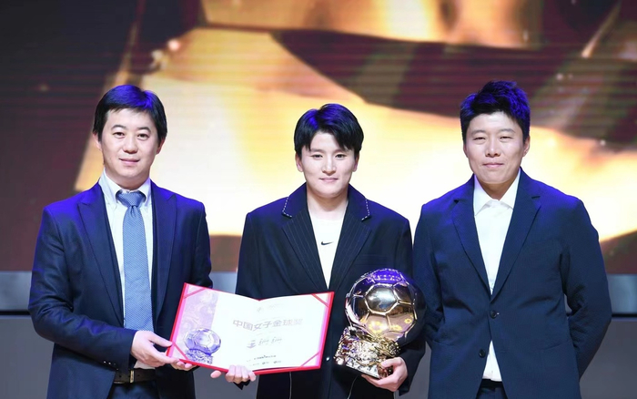 收获金球奖荣誉后，王珊珊今年的比赛任务很重。  图/新华社