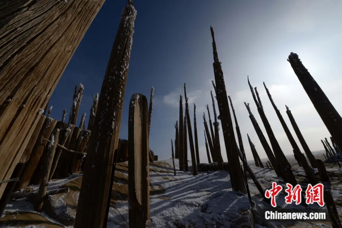 新疆小河墓地文物。确·胡热 摄