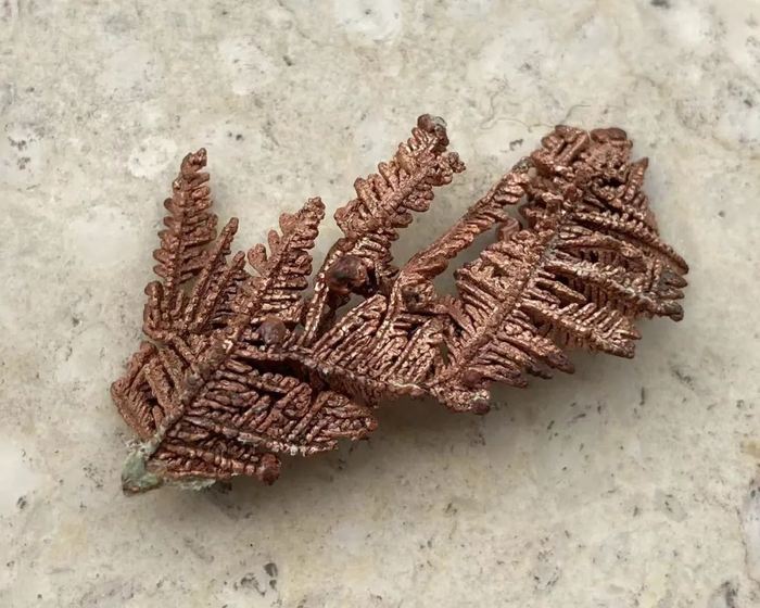 铜晶体，图片拍摄：老猫