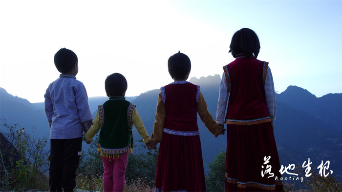 《落地生根》剧照