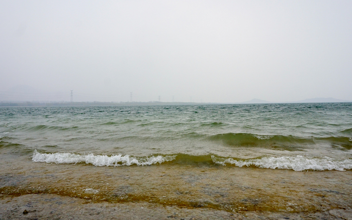 在官厅水库看“海”。新京报记者 田杰雄 摄