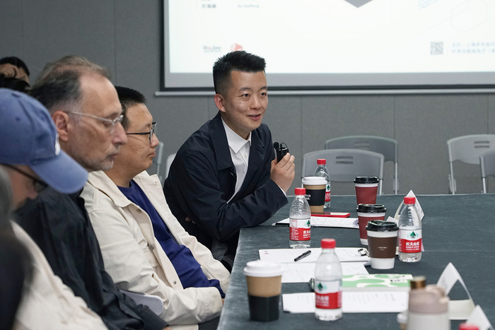 艺术家罗凯发言