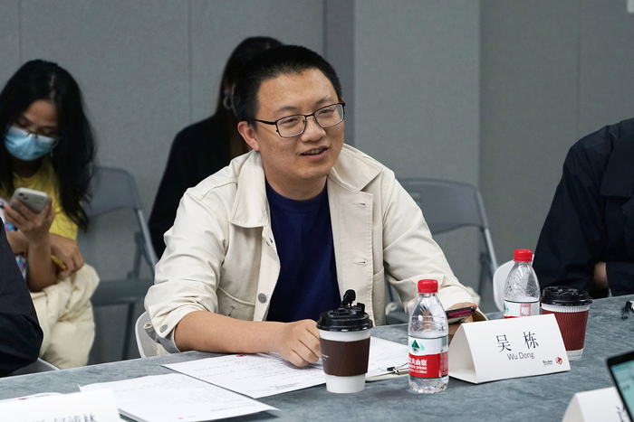 记者、评论人吴栋发言