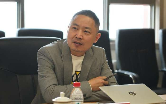 AVA头盔总经理郭大路。新京报实习生 张湘涓 摄