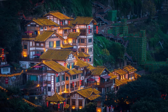 重庆洪崖洞 （图源/图虫创意）