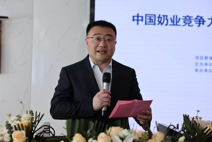 滦南县委副书记、县长侯新宏致辞