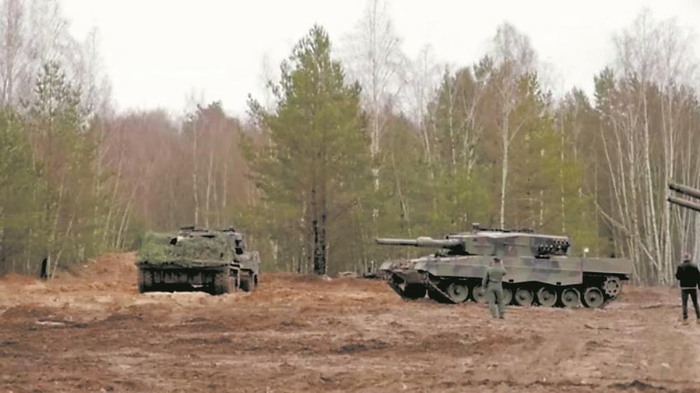     乌克兰接受“豹2”坦克训练