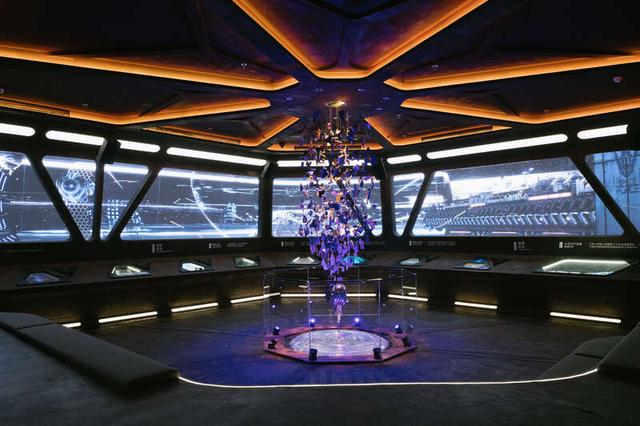 图为《三体·引力之外》打造的“万有引力”号。主办方供图