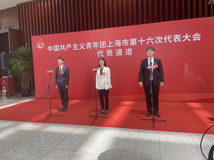 共青团上海市第十六次代表大会“代表通道”