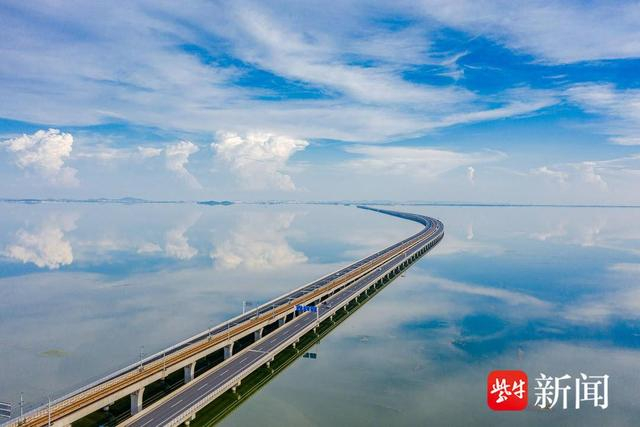 石臼湖“天空之镜” 魏望 摄