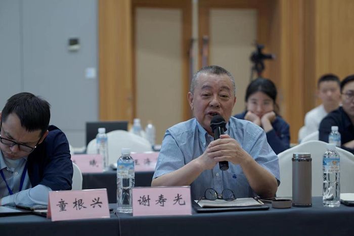 云南大学民族学与社会学学院特聘教授谢寿光