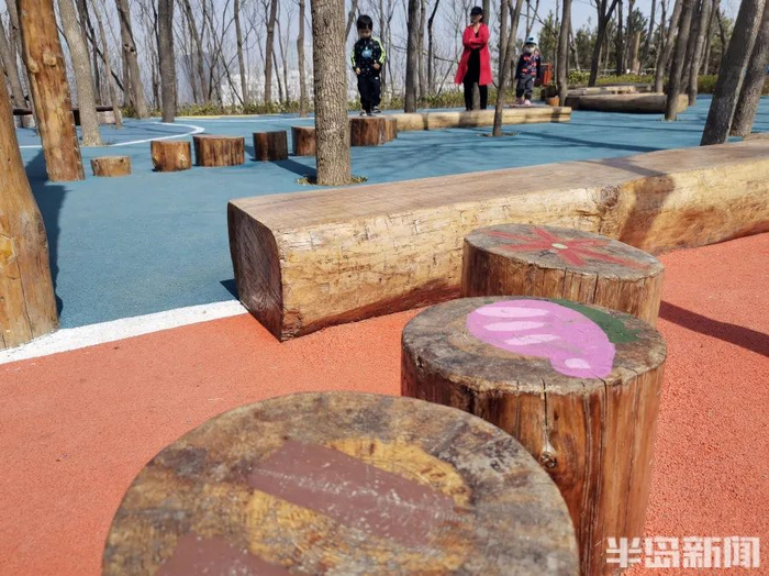 山上修建的童趣园