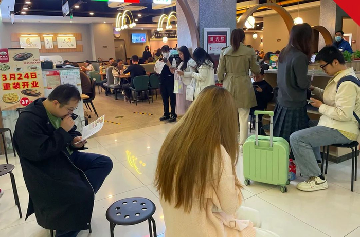 萨莉亚北京门店排队现场，图/市界摄