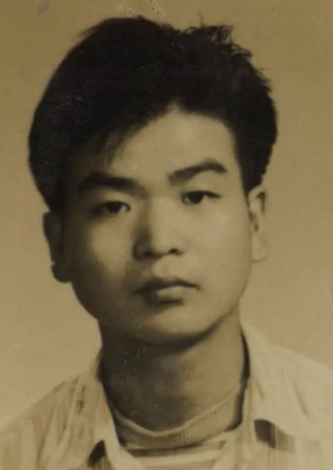 大学时代的王铁仙