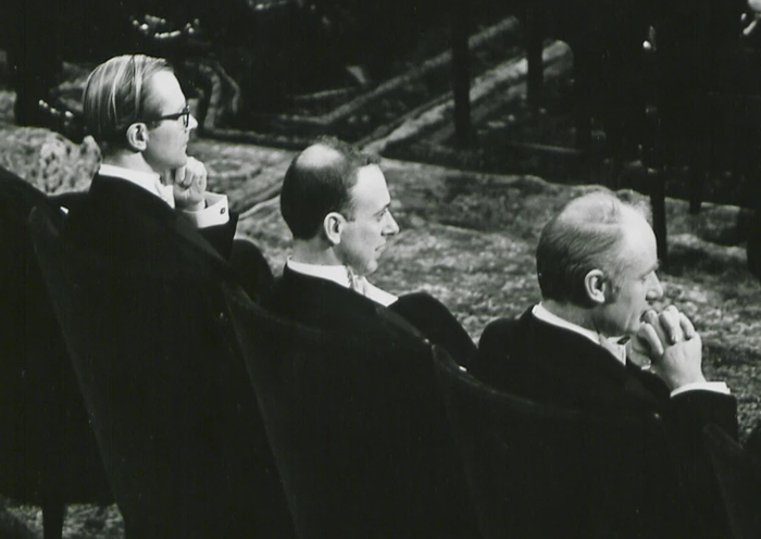 威尔金斯、沃森、克里克三人在诺奖颁奖典礼上 图片来源：伦敦国王学院档案馆/《自然》网站