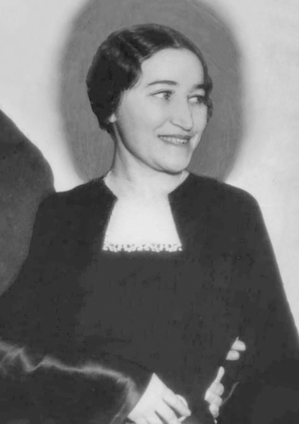 波林娜·热姆丘任娜