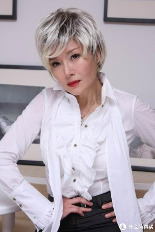 当年恬妞嫁给印尼富豪后发现被骗,他说:我有两个妻子,你排第三