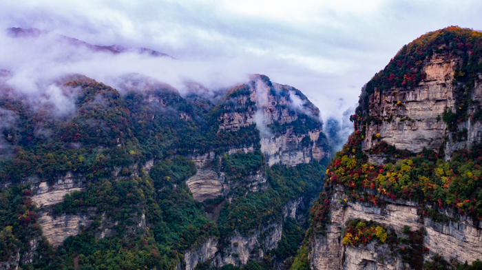 盐井河大峡谷。陈加普 摄