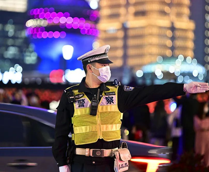 “警民直通车上海”微信公号 图