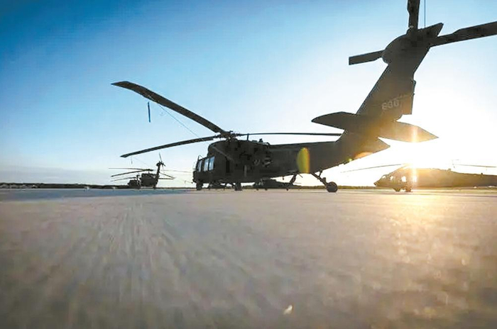     “黑鹰”直升机