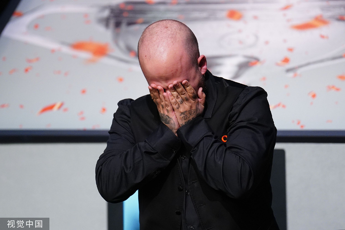 布雷切尔赛后激动落泪。