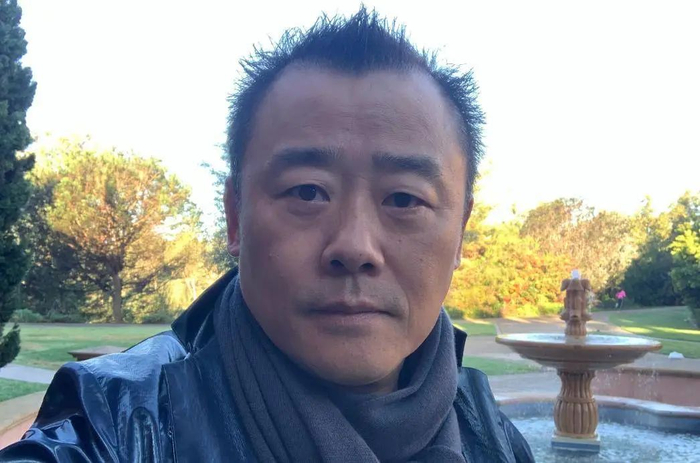 消失多年后的周立波称:活着就是幸福|拍摄|古柯碱|壹周·立波秀|汉服|律师_新浪娱乐_新浪新闻