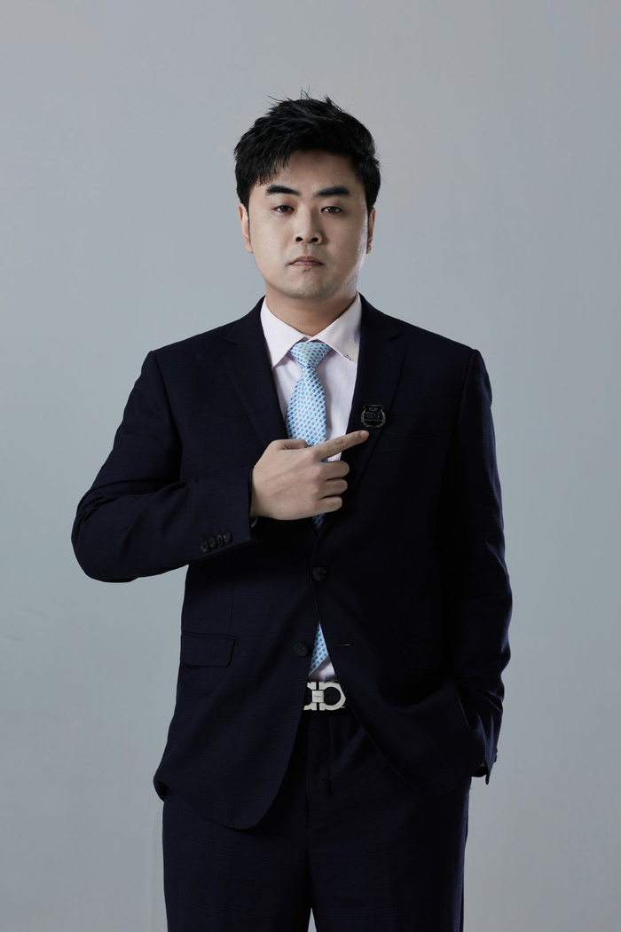 朱开总能在队员情绪低落时鼓舞人心。  图/EDG电子竞技俱乐部