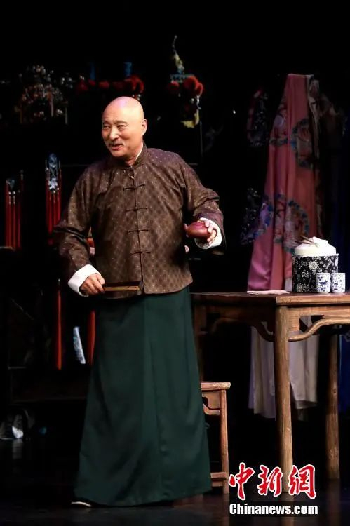 资料图：图为陈佩斯在演出中。刘晓晓 摄